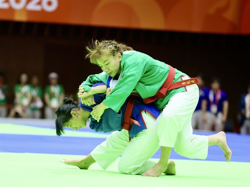 Taiwan takes silver in kurash, weightlifting at Asian Games