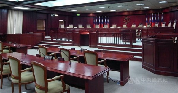 Court rules search of lawyer-client confidential messages unconstitutional - Vimarsana News