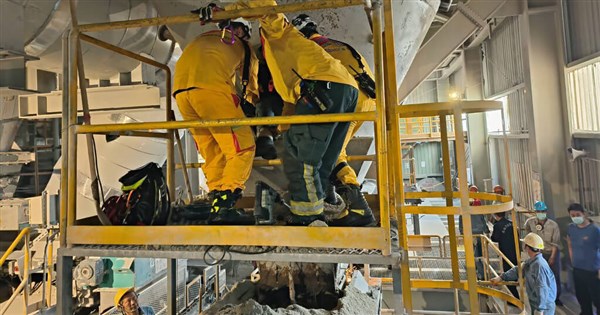 1 worker dead, 1 injured in Kaohsiung slag cement plant accident - Vimarsana News