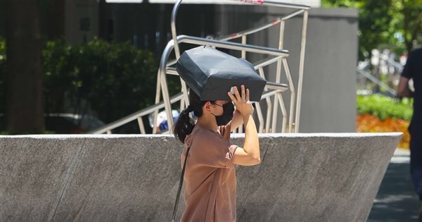 Heat alerts issued for most of Taiwan Saturday - Vimarsana News