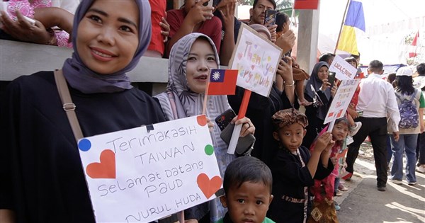 Taman kanak-kanak di Indonesia yang terkena gempa dibuka kembali dengan bantuan dari Taiwan