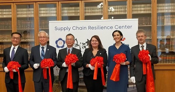 Tchajwanská univerzita zřizuje v České republice centrum pro výzkum dodavatelského řetězce