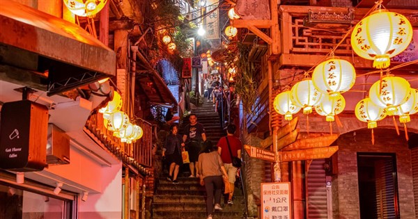 台湾、日本との観光赤字解消に向けた奨励策を計画