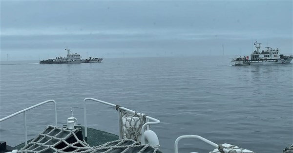 Chinas große Militärübungen rund um Taiwan könnten regelmäßig werden: ...