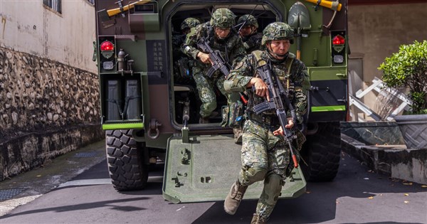 Military conducts in-depth defense drill in Taichung
