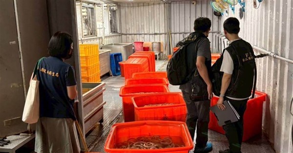Pork vendor fined NT$54 million for soaking intestines in industrial ...