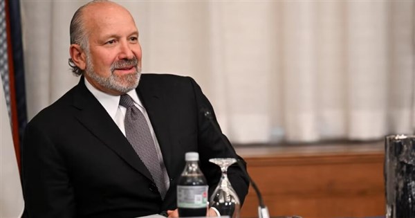 U.S. commerce chief says Taiwan will help train American chip workers