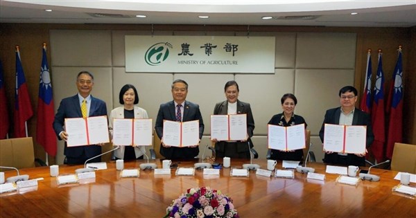 Taiwan, Philippines sign livestock research MOU