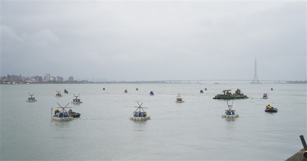 Military conducts defense drills in New Taipei amid Chinese exercises