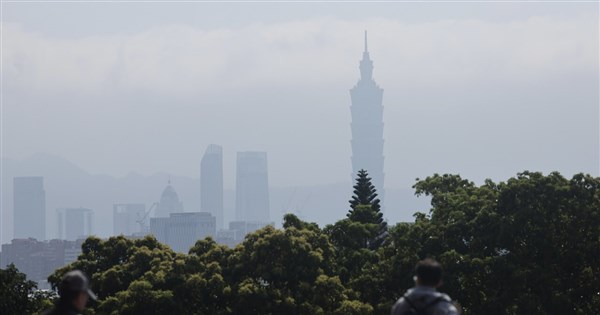 Rain forecast nationwide over 228 holiday; snow possible on mountains