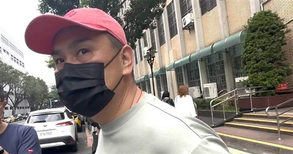 Taipei City councilor, father sentenced to 5 months in prison in bribery case