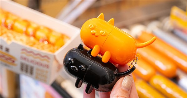 Convenience stores tap 'cat economy' as Taiwan sees more feline pets