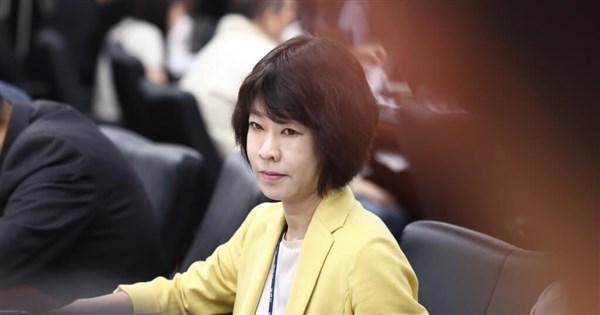 Taiwan deputy trade representative Yen Huai-shing dies aged 53