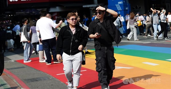 Sunny skies to give way to showers in northern Taiwan Thursday evening: CWA