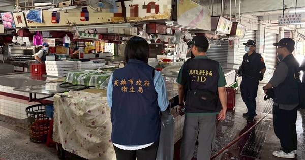 NT$360,000 fine for Kaohsiung spring roll vendor after 134 fall ill