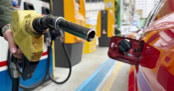 CPC to keep gasoline, diesel prices unchanged next week