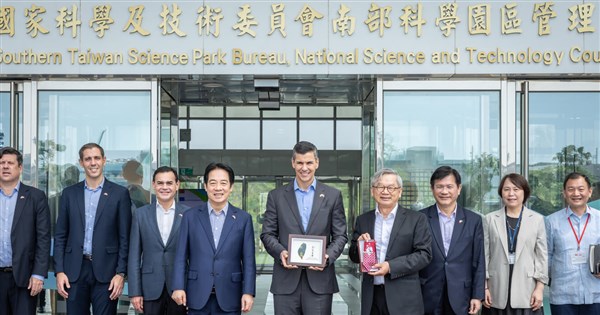 Paraguay president visits Southern Taiwan Science Park
