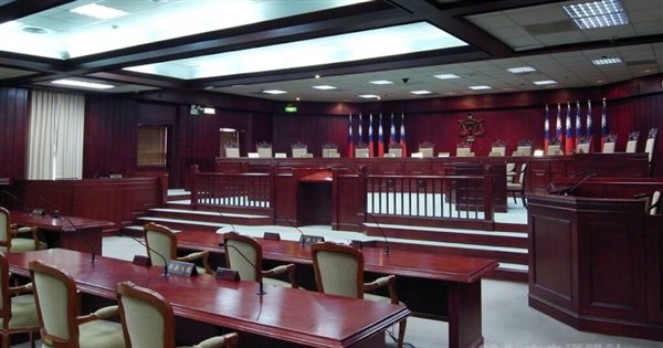 Lawmaker, Presidential Office chief clash over grand justice vacancies