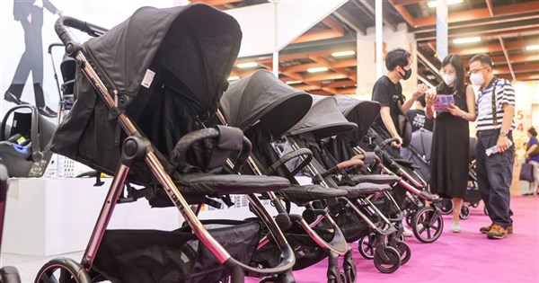 Minister declines to set targets for birth rate proposals
