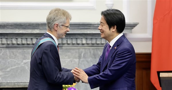 Lai awards Czech Senate speaker Order of Propitious Clouds
