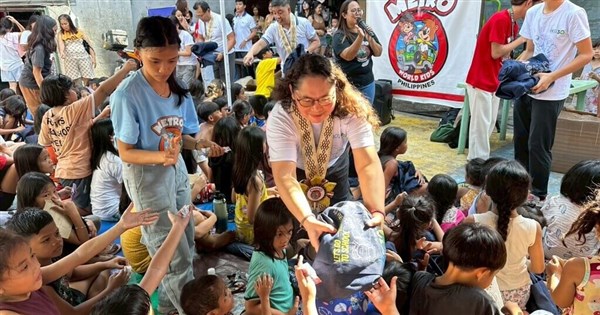 Taiwan-backed charity campaign helps 1,900 Filipino children return to school