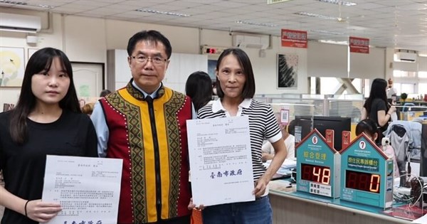 Mother and daughter become 1st officially registered Siraya people - Focus Taiwan