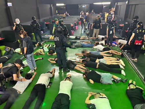 Polisi Kaohsiung tangkap 73 orang terkait kasus narkoba saat gerebek diskotik 