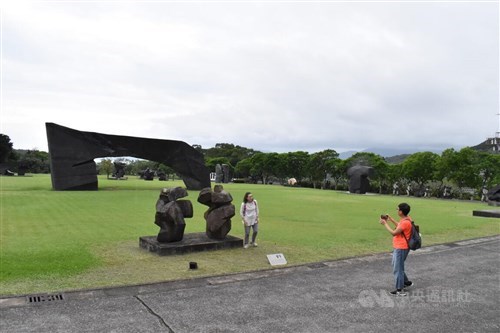 Museum New Taipei dibuka kembali setelah kerusakan besar akibat Taifun Krathon