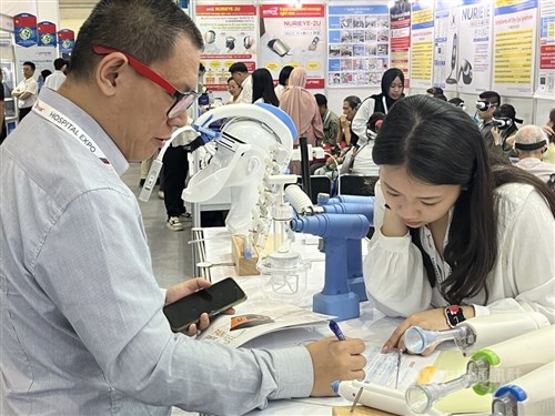 Taiwan tampilan teknologi AI dan telemedis di Indonesia Hospital Expo Jakarta