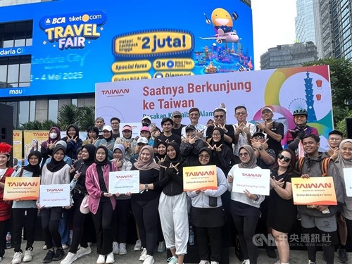 Pesona wisata Taiwan ramaikan Jakarta saat CFD, dihadiri pemengaruh Andrew Kalaweit