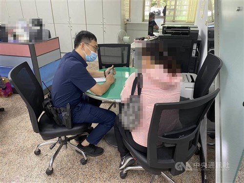 Wanita Taichung diduga nyaris kehilangan NT$2 juta dalam cinta palsu daring