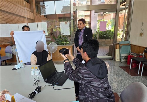 KDEI Taipei datangi PMI yang sakit parah untuk beri layanan SPLP dan penggantian paspor