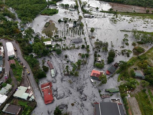 Danau penghalang baru di Sungai Matai'an meluap, banjiri desa di Hualien