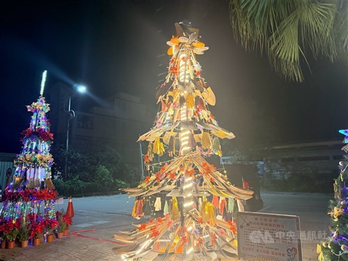 Di Guangfu, memori yang ditinggalkan relawan banjir indahkan Natal