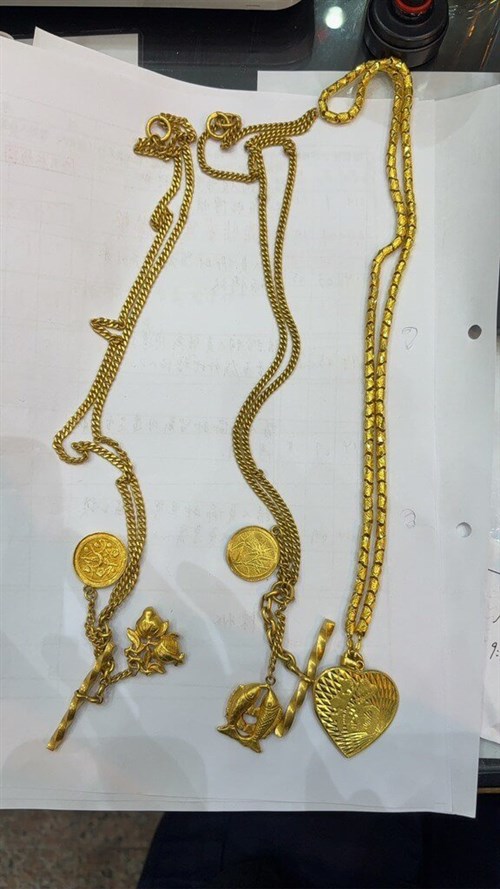 Emas bernilai NT$1,3 juta berhasil dikembalikan petugas kebersihan New Taipei