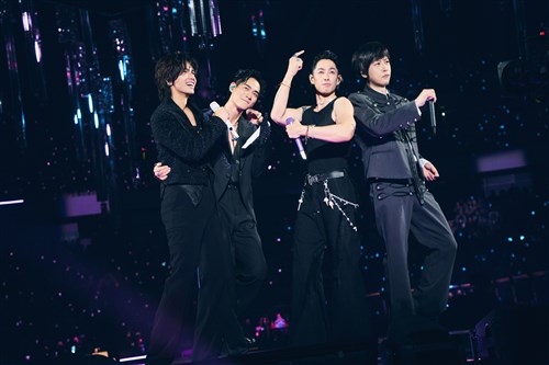 Berburu tiket F✦FOREVER, bukti pamor Jerry Yan dkk masih besar di Indonesia