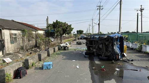 Tabrakan truk dan motor di Yunlin renggut 1 nyawa, lukai 3 termasuk pekerja migran hilang kontak