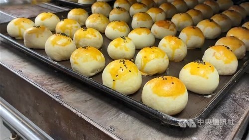 Kue bulan olahan napi di Keelung laris manis dan banjir pujian