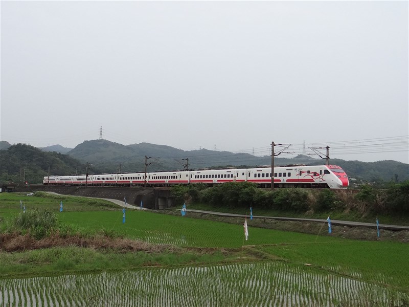 Foto file yang disediakan oleh Taiwan Railway