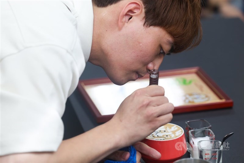 Barista Taiwan, Xie Yi-chen. (Sumber Foto : CNA, 18 Juli 2024)