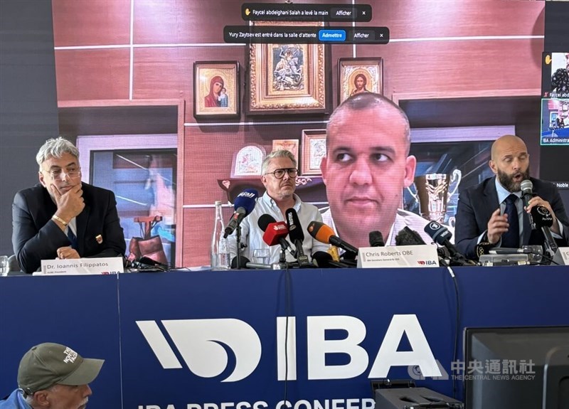 Asosiasi Tinju Internasional mengadakan konferensi pers pada hari Senin. (Sumber Foto : CNA, 6 Agustus 2024)