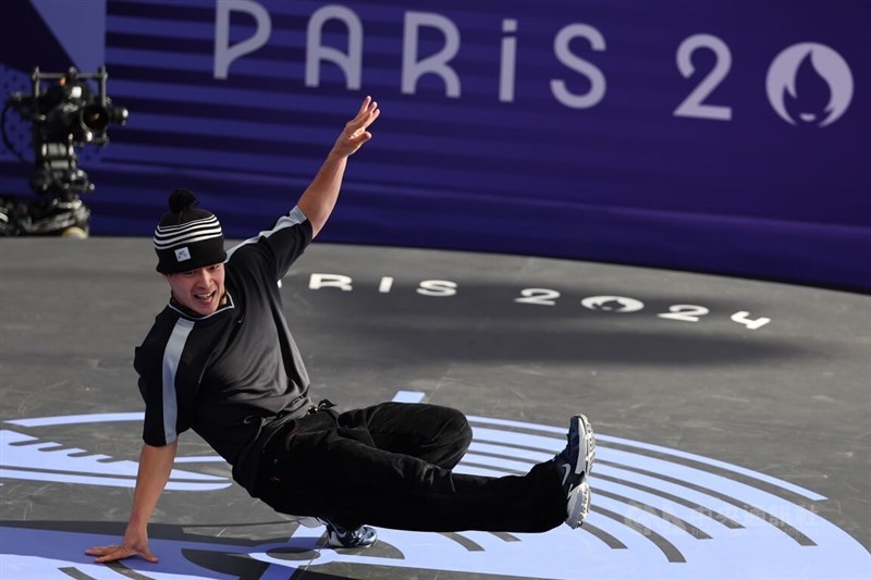 Tim break dance Taiwan yang dipimpin oleh Olimpian Sun Chen (B-Boy Quake) di Olimpiade Paris. (Sumber Foto : Dokumentasi CNA)