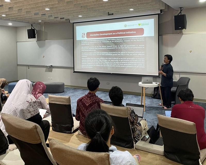 Konferensi Mini “Mengembangkan Pendekatan Multidisiplin Kajian Indonesia di Taiwan” di NCCU hari Senin (21/10). (Sumber Foto: NCCU-ISC)