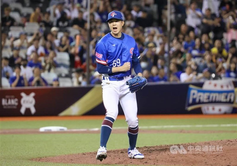 Pemain Taiwan, Huang Tzu-peng, melempar enam babak tanpa kebobolan dengan empat kali strikeout pada pertandingan Kamis. (Sumber Foto : CNA, 14 November 2024)