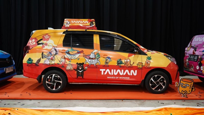 Pusat Informasi Pariwisata Taiwan di Jakarta mengumumkan mobil promosi pariwisata bertema Taiwan akan melewati jalanan Jakarta. (Sumber Foto : Kantor Pusat Informasi Pariwisata Taiwan di Jakarta, 29 November 2024)