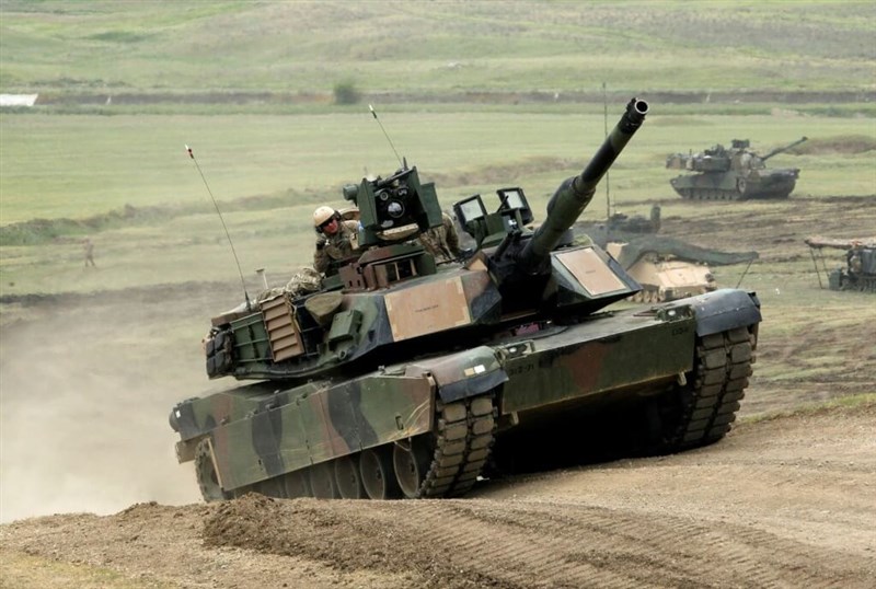 Sebuah tank M1A2. Foto: Reuters