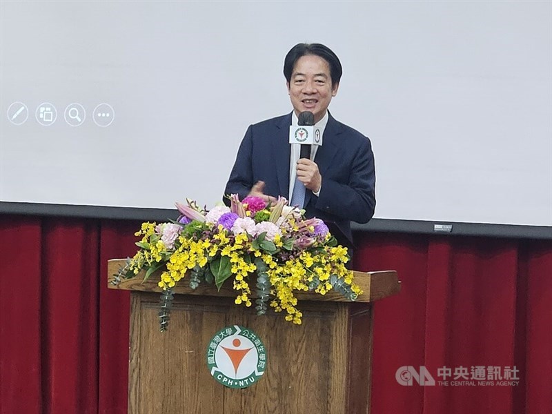 Presiden Lai Ching-te berbicara di simposium di Taipei pada Jumat. (Sumber Foto : CNA, 21 Februari 2025)