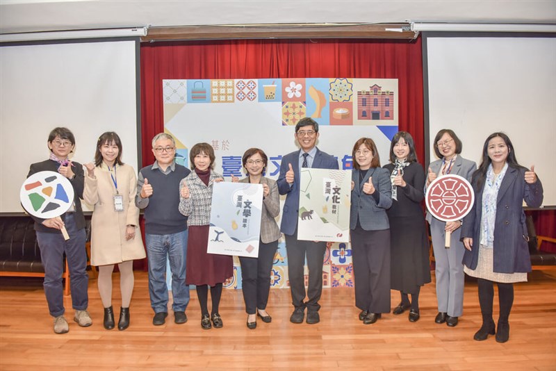 NTNU, Jumat mengadakan seminar terkait buku ajar bahasa Mandarin "Learning Through Taiwan Culture" dan "Taiwan Literature Reader". (Sumber Foto : NTNU)