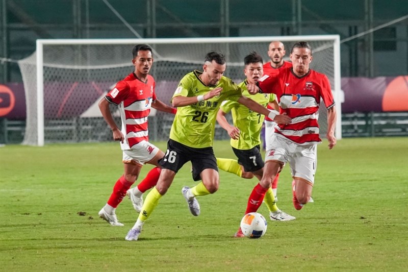 Pertandingan Madura United FC melawan Tainan City FC di Kaohsiung, Kamis. (Sumber Foto : Chinese Taipei Football Association)