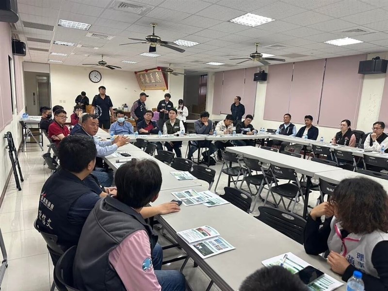Pertemuan Direktorat Jenderal Pariwisata baru-baru ini terkait pengembangan wisata pegunungan di Kabupaten Chiayi. (Sumber Foto : Chen Kuan-ting)